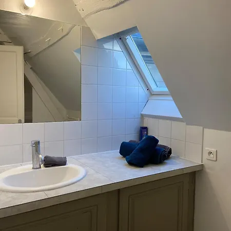 Sous Les Toits Des Jacobins, 3 Chambres, Wifi *