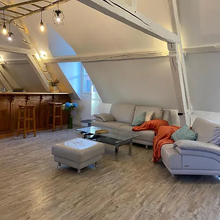 Apartment Sous Les Toits Des Jacobins, 3 Chambres, Wifi Amiens